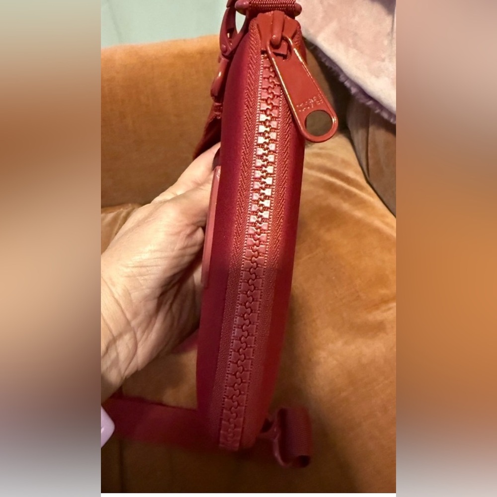 Dagne Dover Mara Phone Sling Collab With SEPHORA EUC - Picture 6 of 13